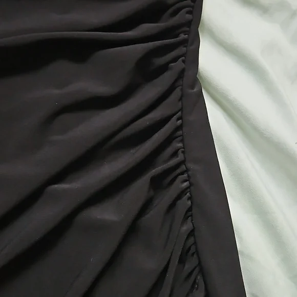 Lauren Ralph Lauren Fitted Black Dress, Size 10 - Picture 6 of 10